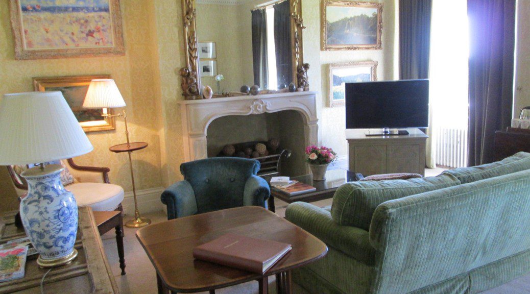 lounge in the Prince of Wales suite at Cliveden House 