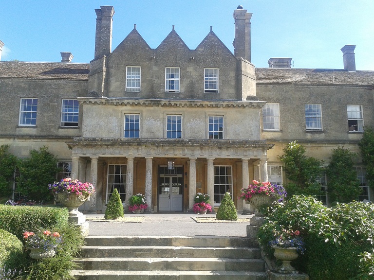 lucknam park entrance