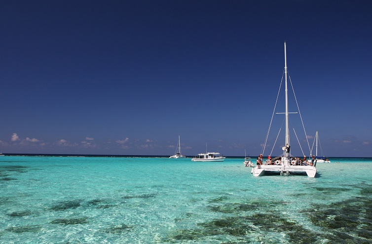 ocean and boat in the Cayman Islands