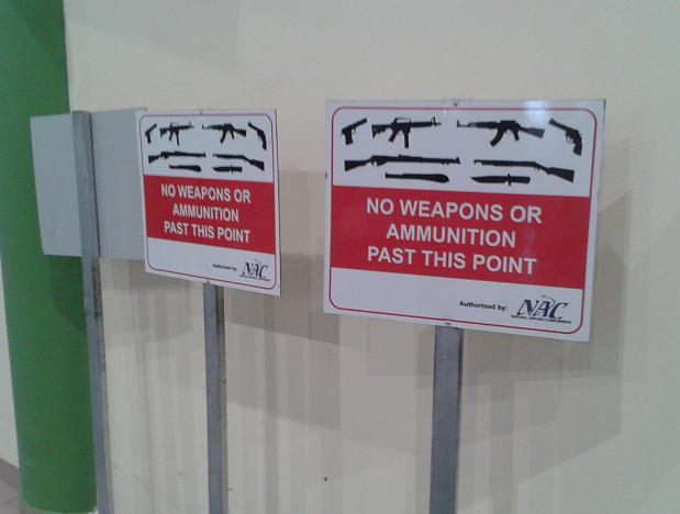 no weapons sign at Port Moresby airport
