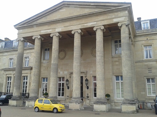 luton hoo hotel and spa yellow car outside