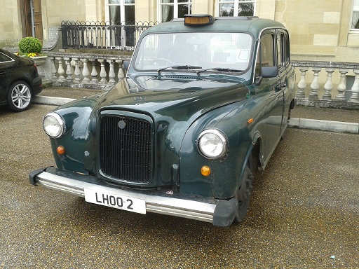 luton hoo taxi