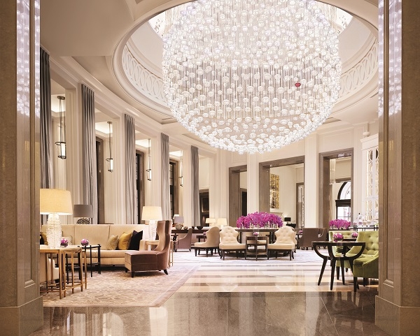 inside the five star Corinthia Hotel London central lobby