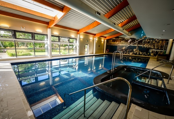 foxhills manor indoor pool