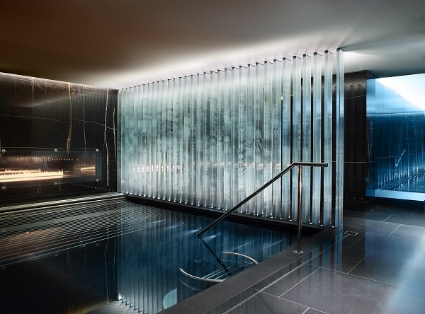 Corinthia spa hydrotherapy pool