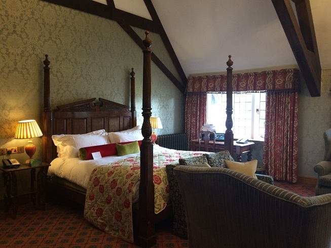 four poster bed at pennyhill park luxury hotel