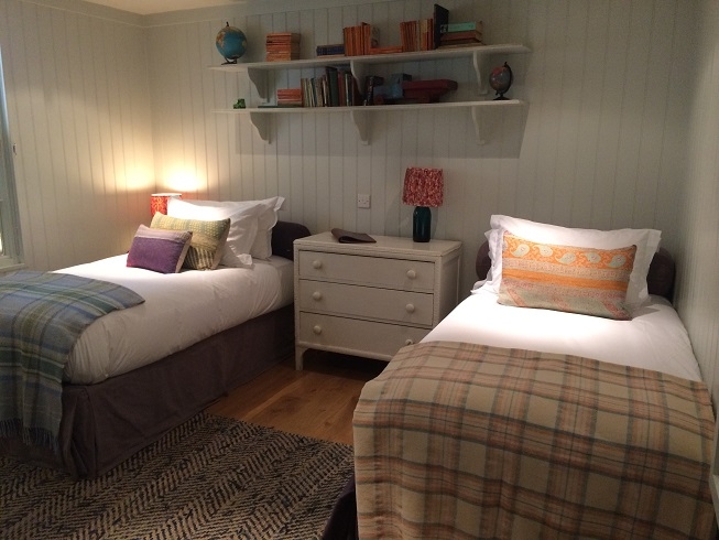 bel and the dragon cookham review bel and the dragon cookham twin bed room