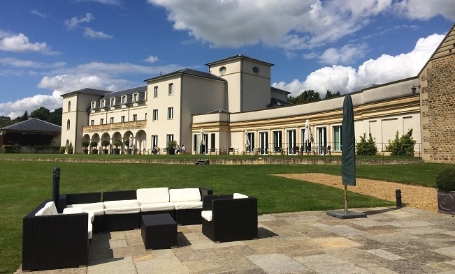 Bowood hotel, golf and spa exterior
