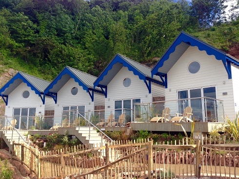 cary arms hotel devon beach hut 