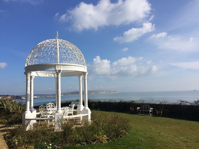 Haven Hall gardens wedding spot