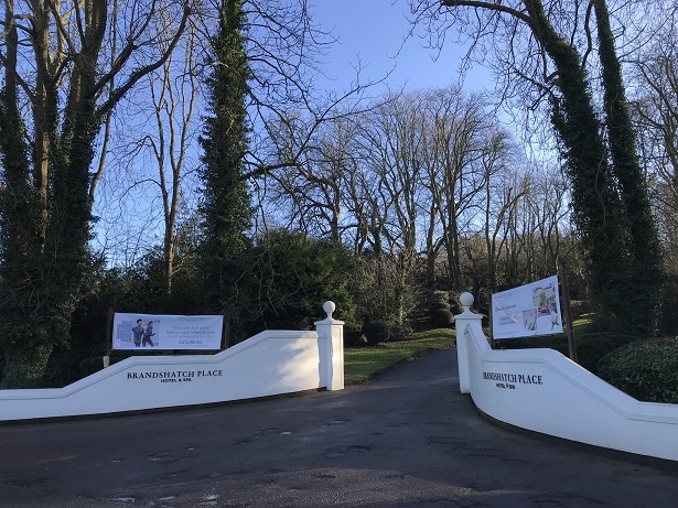 The entrance to Brandshatch Place 