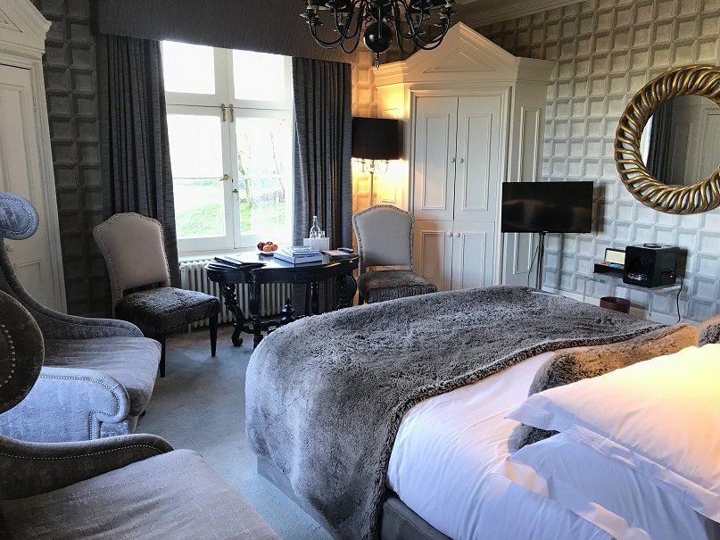 Maison Talbooth luxury hotel Essex Shelley Room