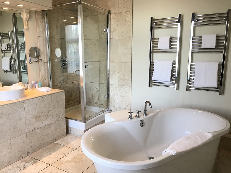 Maison Talbooth luxury hotel Essex Talbooth House & Spa bathroom