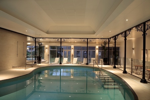The indoor pool at the Crowne Plaza Felbridge