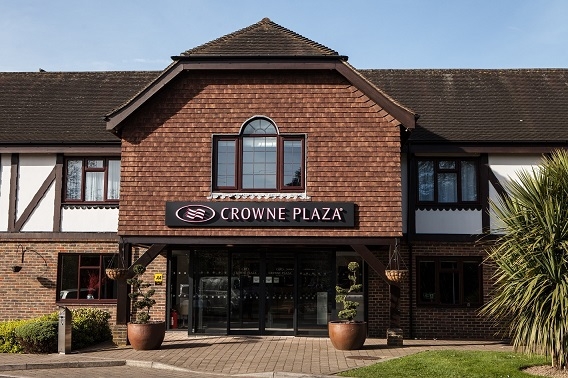 Crowne Plaza Felbridge entrance