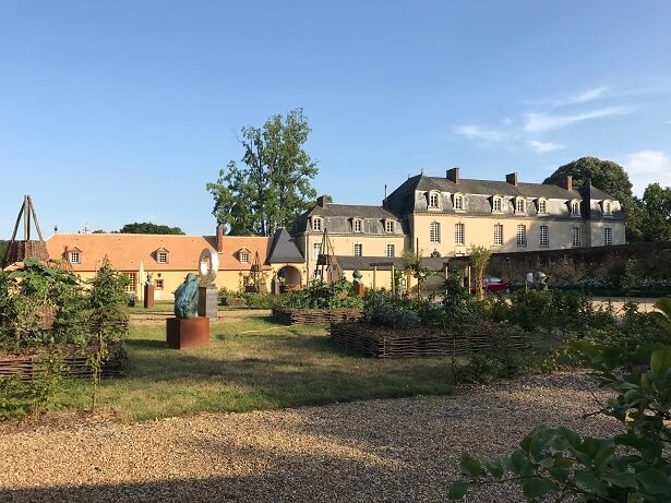 The chateau at La Groirie The chateau at La Groirie