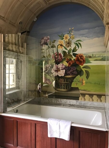 The bathroom in the Crabtree & Evelyn room