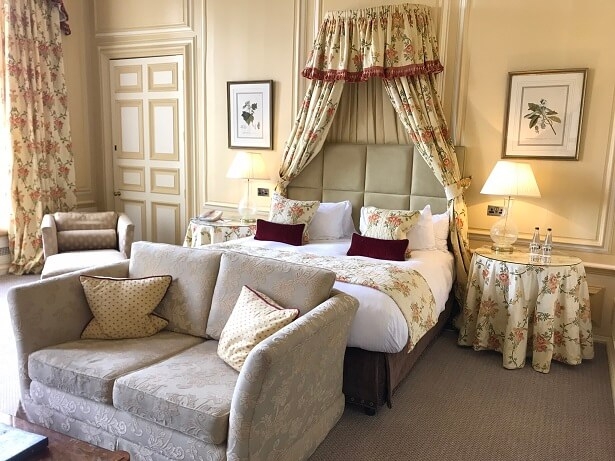 Zoffany bedroom at Stapleford Park hotel