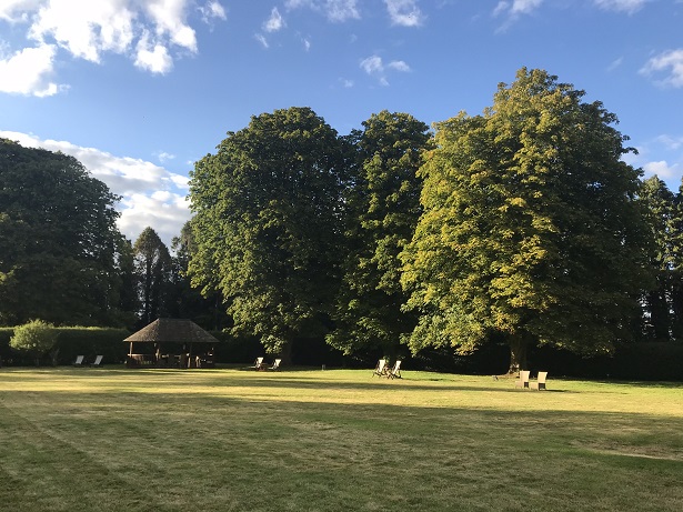 gardens at the back of the hare and hounds hotel near Tetbury