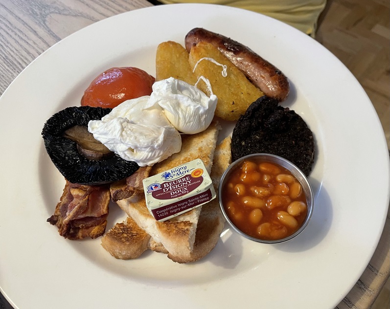 full English breakfast Bel & The Dragon Odiham