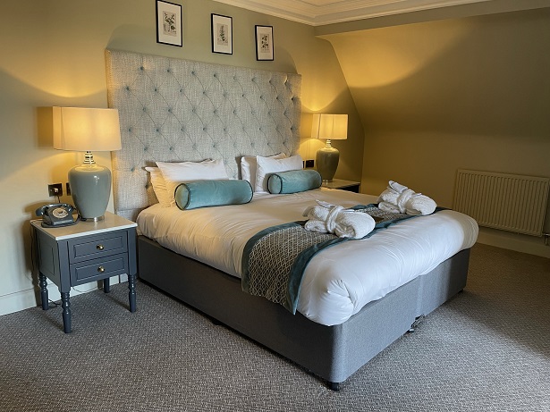 Hoar Cross Hall hotel bedroom