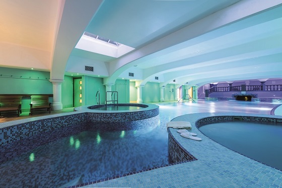 The jacuzzi and hydrotherapy pools at Hoar Cross Hall hotel spa Hoar Cross Hall review pool