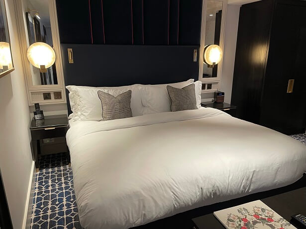 The Mayfair Townhouse hotel bedroom