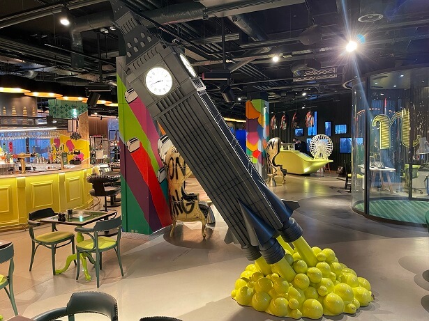 nHow London nHow London