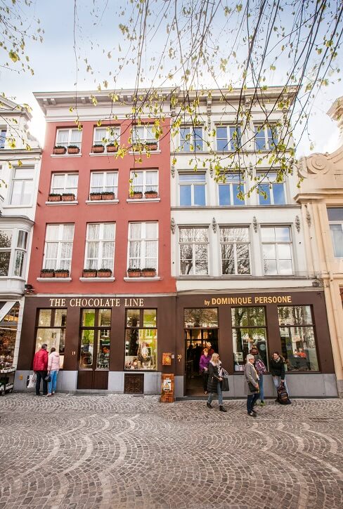 chocolate shops in Bruges