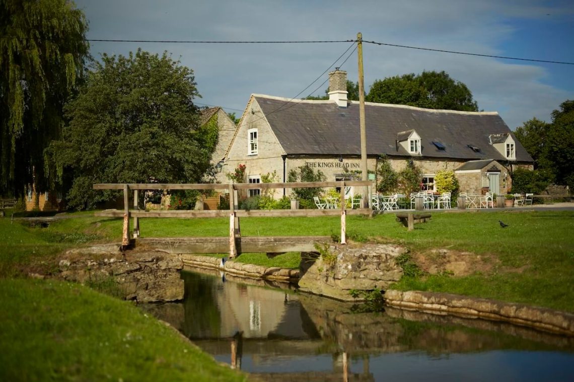 A cosy Cotswolds stay at The Kings Head Inn Bledington