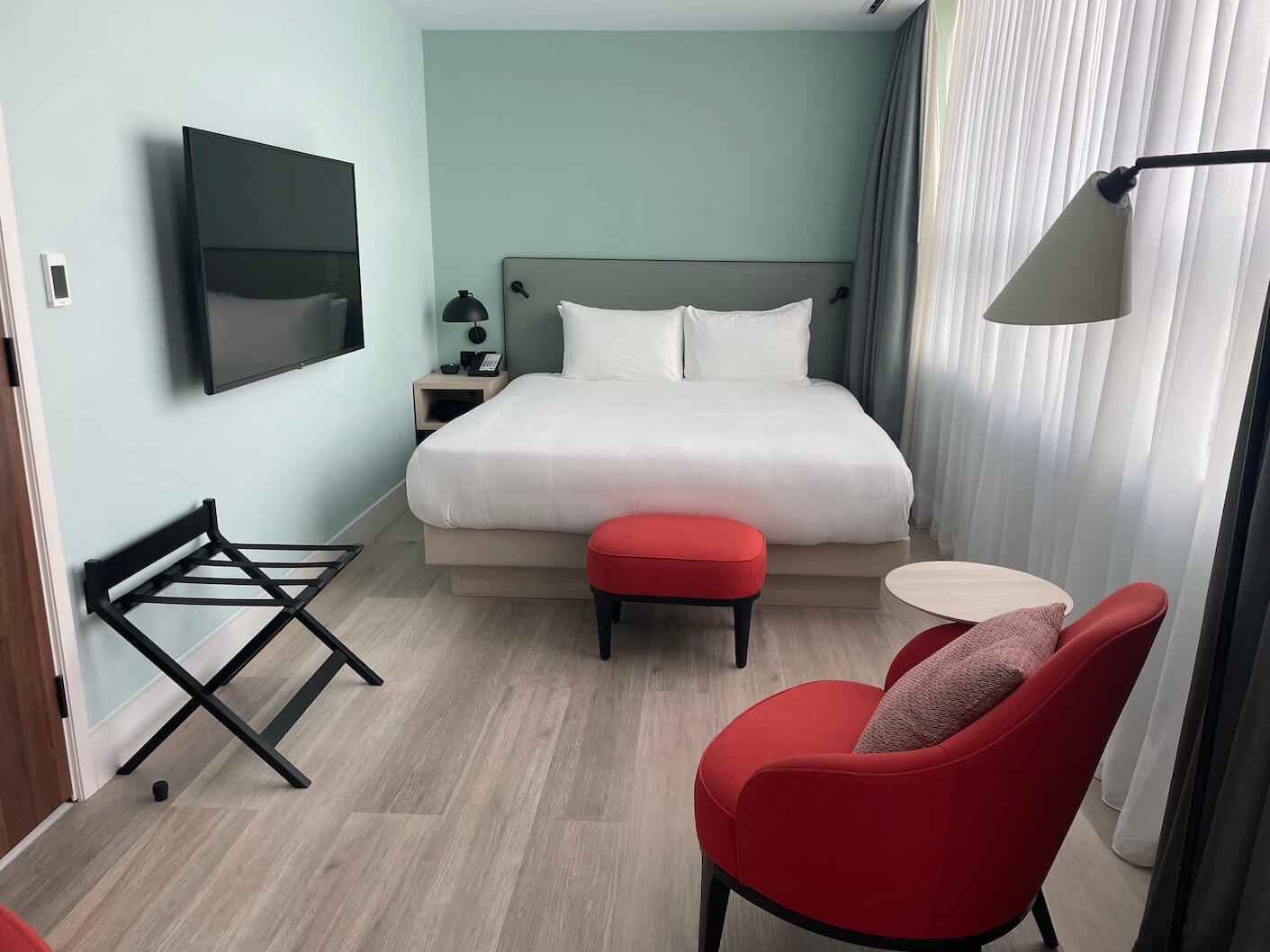 Hyatt Place London City East Hyatt Place London City East bedroom