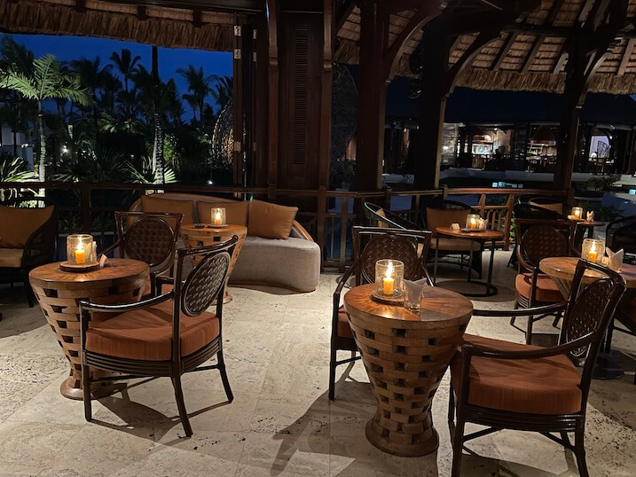 Best hotels in Mauritius Shangri-La Mauritius Sega Bar
