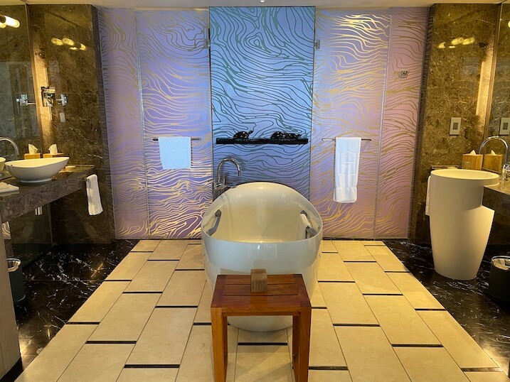 Best hotels in Mauritius Shangri-La Mauritius bathroom