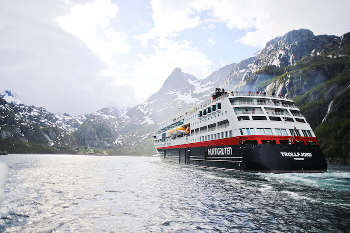 MS Trollfjord Hurtigruten MS Trollfjord Hurtigruten
