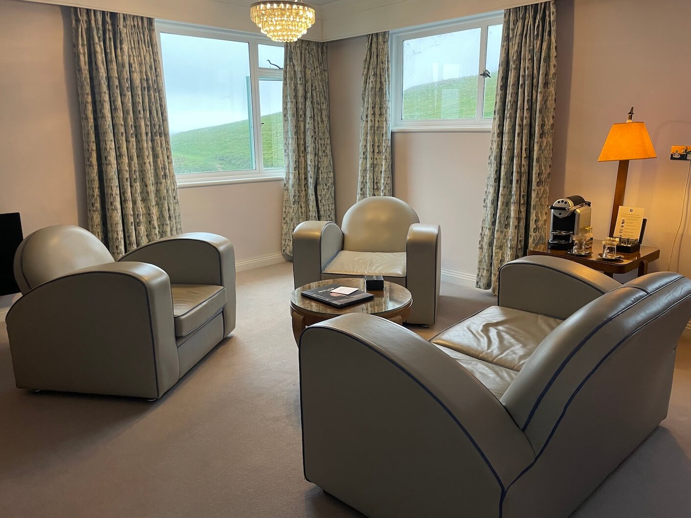 Mermaid suite has an separate lounge Mermaid suite has an separate lounge