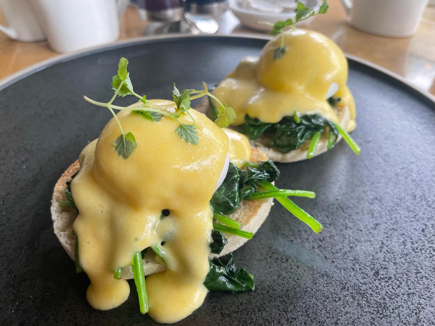 Eggs Benedict Monkey Island